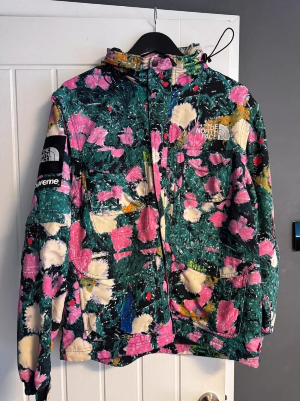 Supreme x The North Face Floral Windbreaker Jacket Size M